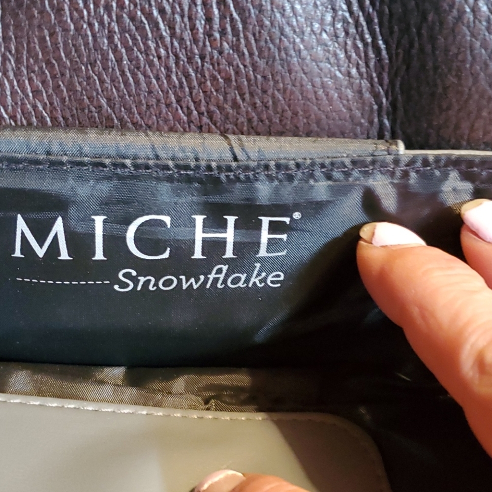 Demi Miche Shell - Picture 2 of 4